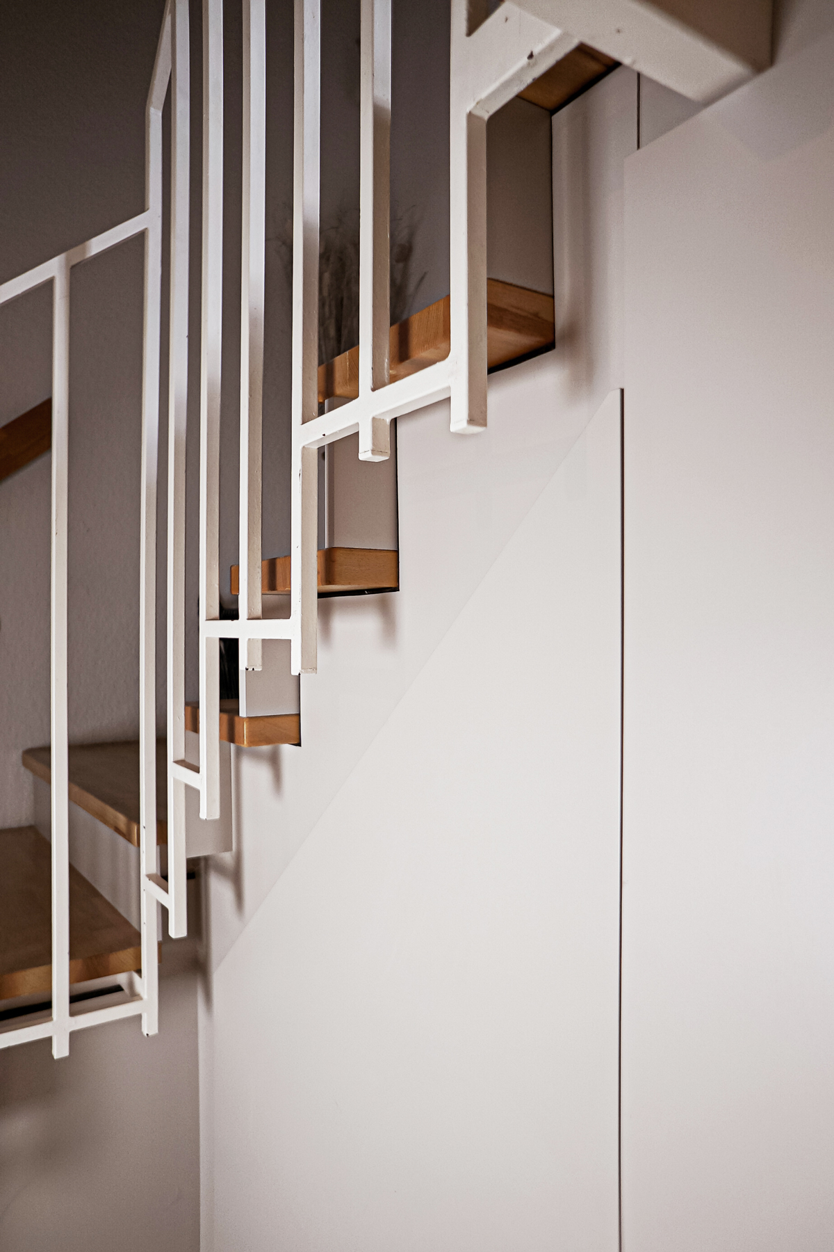 elbworx-paul-strobel-treppenschrank-04