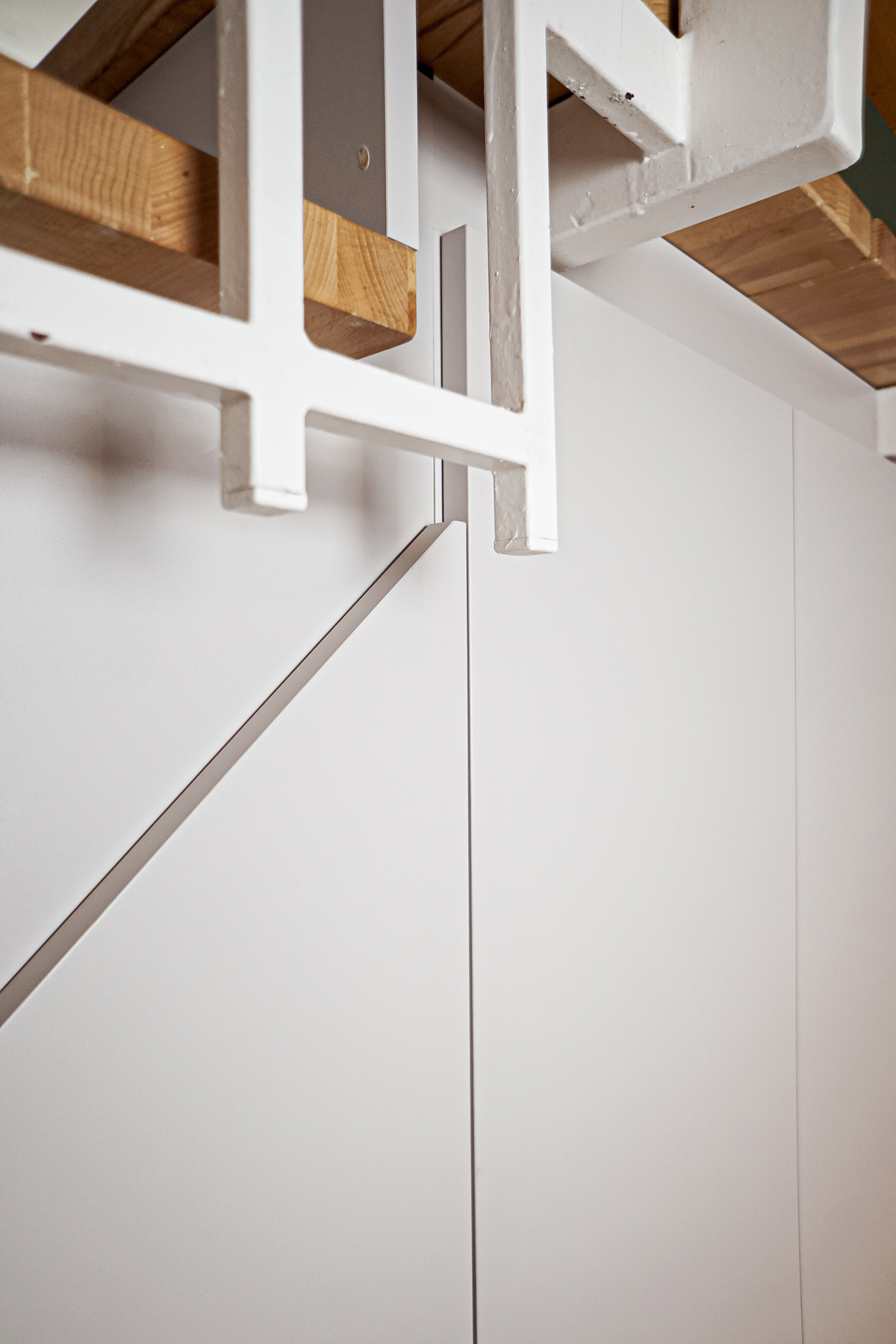 elbworx-paul-strobel-treppenschrank-05